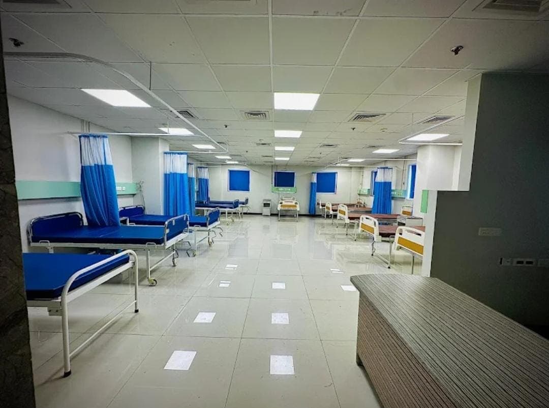Patient Rooms & Wards